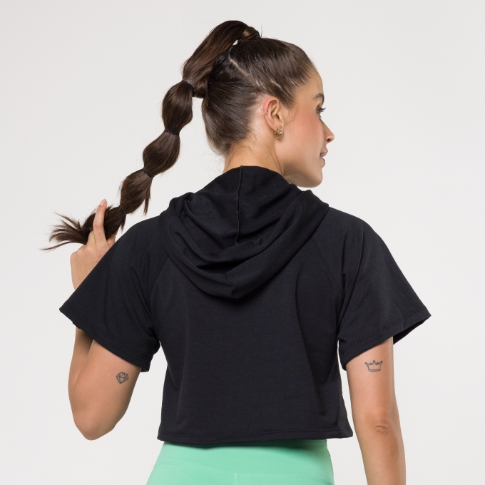 Cropped Preto em Moletinho com Capuz e Silk Marche Verde Old Mint